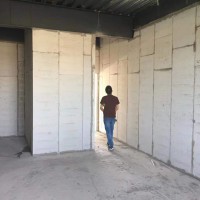 復合輕質(zhì)隔墻板一天能裝多少平方