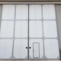 工業(yè)門、、大型工業(yè)門、工業(yè)提升門、工業(yè)平移門、工業(yè)折疊門、、垂直提升門、提升轉(zhuǎn)折門、工廠廠房門、廠房大門